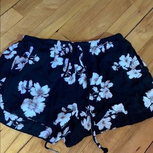 Brandy Melville shorts